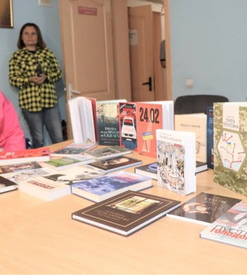 Школи Сумщини отримали 200 комплектів освітніх книг Школи Сумщини отримали 200 комплектів освітніх книг