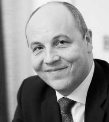 &quot;Жахливий злочин&quot;: Вакарчук та інші знаменитості емоційно відреагували на вбивство Парубія