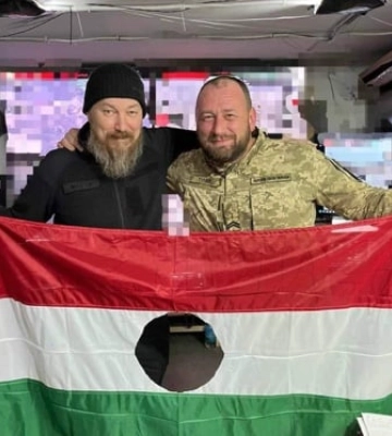 Голова угорської опозиційної партії розпочав кампанію зі збору коштів для бригади «Птахи Мадяра»