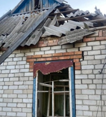 Унаслідок обстрілів Дніпропетровщини постраждали двоє людей