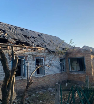 Унаслідок обстрілів Дніпропетровщини постраждали двоє людей