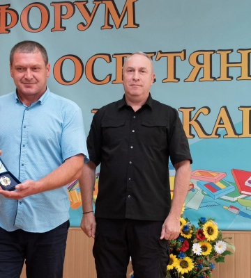 Виніс побратима з-під вогню: вчитель-ветеран з Монастрищини отримав обласну відзнаку (ФОТО)