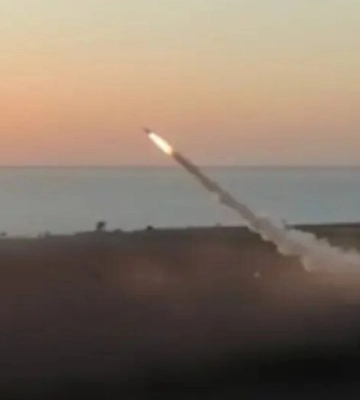 У Мережі з’явилось нове відео пусків далекобійних ракет “Фламінго”