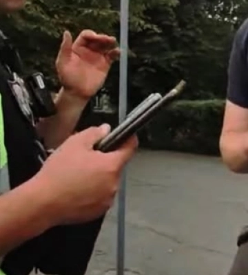 У Луцьку на вулиці знайшли гаманець з документами – власника розшукали