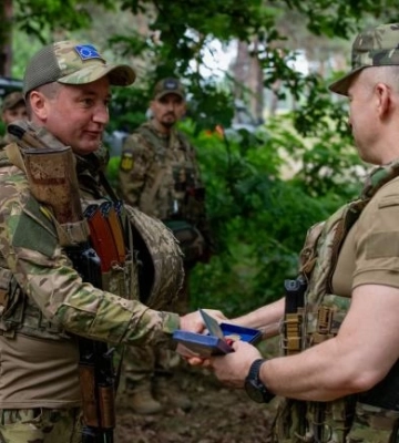Кулеметник із Рівненщини отримав «Хрест Хоробрих» від Сирського
