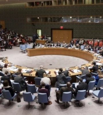 На Совбезе ООН США потребовали от России прекратить обстрелы и продвигаться к миру