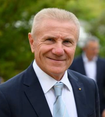 Выехал из Украины во время войны: чем занимается Бубка, внесенный в список предателей Выехал из Украины во время войны: чем занимается Бубка, внесенный в список предателей