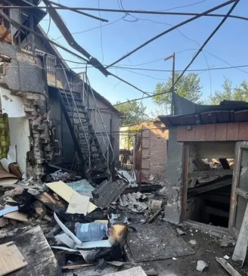 Ворог атакував три райони Дніпропетровщини, шестеро людей постраждали
