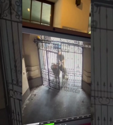В Одесі погоня за чоловіком перетворилась на справжню комедію (ВІДЕО)