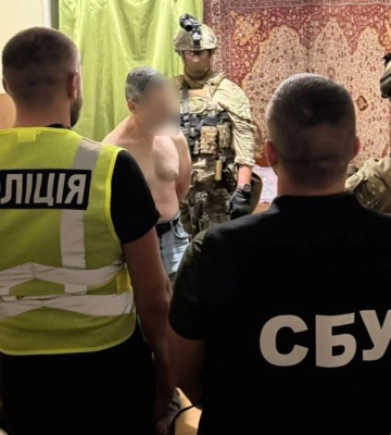 Затримання підозрюваного у вбивстві Парубія: Нацполіція показала перші фото Затримання підозрюваного у вбивстві Парубія: Нацполіція показала перші фото