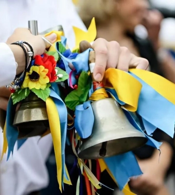 Для понад 11 тисячі першачків Рівненщини сьогодні пролунав перший дзвоник