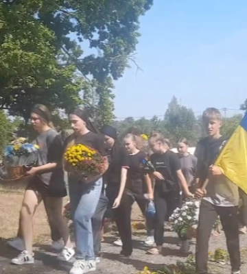 Довгі місяці надії змінилися нестерпним болем: на Волині попрощались з Героєм Михайлом Сумаром