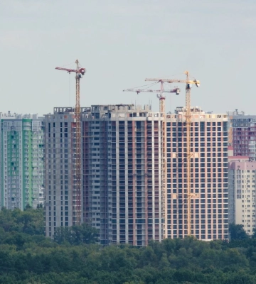 Підвищення цін та скорочення працівників: що планує український бізнес