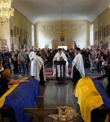 У Полтаві провели в останню путь двох полеглих військовослужбовців