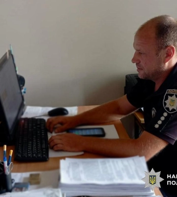 Проник у чуже домоволодіння й побив господаря: поліція затримала жителя Одещини за грабіж