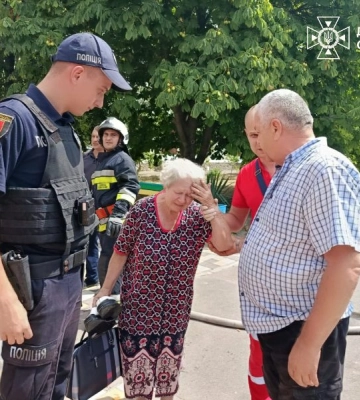 На Одещині спалахнув багатоповерховий будинок