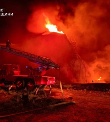 На Одещині спалахнула пожежа на обʼєкті паливно-енергетичної інфраструктури