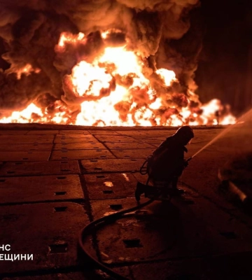 Удары ВС РФ дронами по Одесской и Сумской областям: вспыхнули сильные пожары, много раненых 