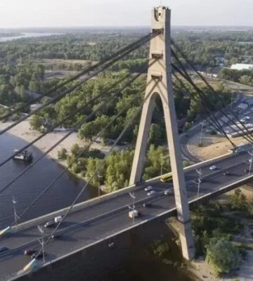 Рух на мосту через Десенку від 1 вересня здійснюється двома смугами