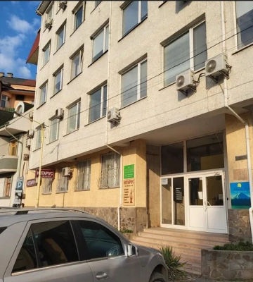 Нерухомість в центрі Ужгорода та обладнання: на аукціон виставлено активи Комінвестбанку
