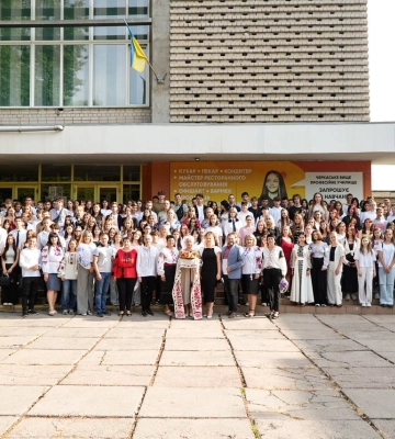 В Україні 3,5 мільйона дітей розпочинають новий навчальний рік. Більшість навчатиметься офлайн