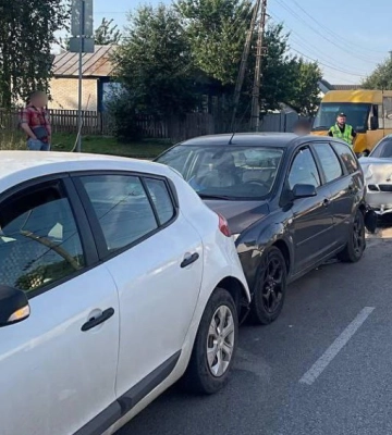 У Сумах три автівки потрапили в ДТП