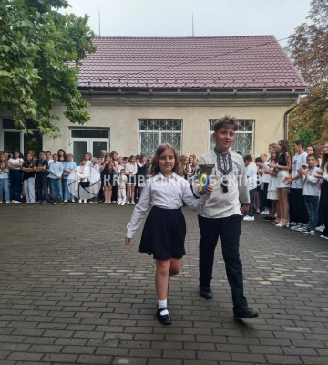 У Перечинській громаді розпочали новий навчальний рік урочистим зібранням