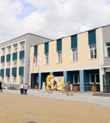 У Чернігові відновила роботу гімназія, що була пошкоджена під час бойових дій у 2022 році