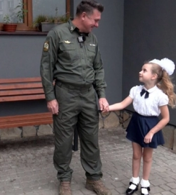 «Я вижив, щоб повести доньку до 1 класу»: історія захисника «Азовсталі» з Луцька Сергія Шевчука «Я вижив, щоб повести доньку до 1 класу»: історія захисника «Азовсталі» з Луцька Сергія Шевчука