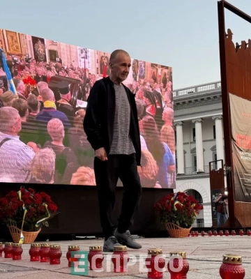 У Києві на Майдані відбувається вечір памʼяті про Андрія Парубія