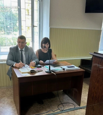 Розбещував маленьку падчерку - у Миколаєві обрано запобіжний захід зловмиснику