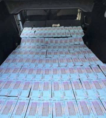 В Черкасской области разоблачили дельцов, которые за 200 тысяч гривен обещали организовать выезд мужчины за границу