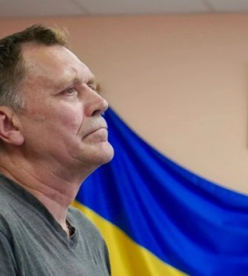 Смерть біля зачиненого укриття: апеляційний суд скасував вирок сторожу поліклініки Деснянського району Києва Мошкіну