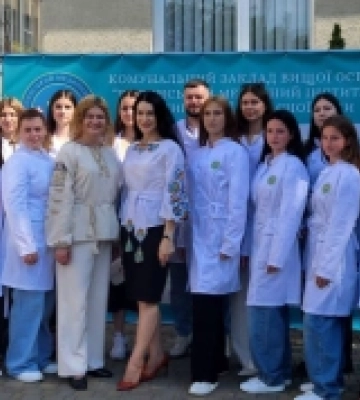 У Волинському медінституті відбулася посвята у студенти понад 300 першокурсників