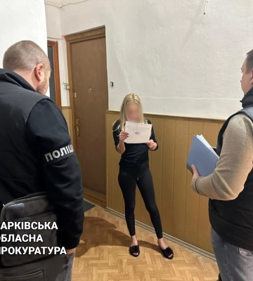 Кохання за гроші по графіку: Як війна загнала харківських повій в інтернет