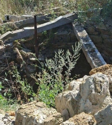На Дніпропетровщині чоловік убив знайомого: скинув тіло в криницю та підпалив авто