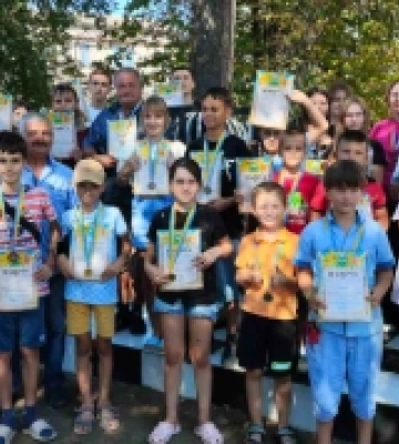 Шашкісти Білгорода-Дністровського взяли участь у змаганнях до Дня Татарбунар
