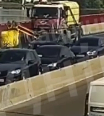 Рух до центру паралізовано: ДТП додала проблем у трафік Дніпра
