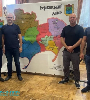 «Пліч-о-пліч: згуртовані громади»: Бердянськ зміцнює партнерство з Фастовом