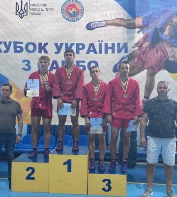 Юні спортсмени з Миколаєва здобули нагороди на турнірі з самбо в Ужгороді