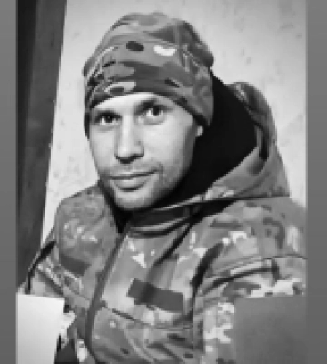 Нововолинська громада попрощається із захисником Антоном Ананьїним