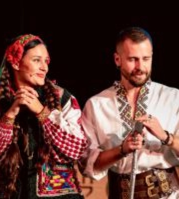 Франківський драмтеатр і етнобренд Gaptuvalnya презентували оновлення легендарного мюзиклу «Гуцулка Ксеня»