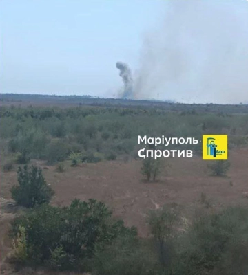 Оккупированный Мариуполь встречает &quot;хлопок&quot;: вспыхнул пожар