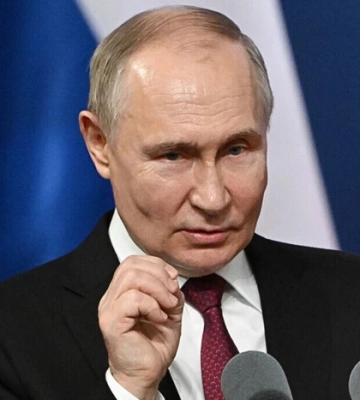 Знову «держпереворот», знову «легітимний». Путін заходить на чергове коло