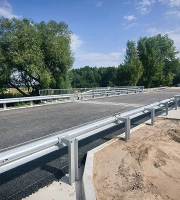 На Чернігівщині відновлюють три мостові переходи на стратегічній трасі: що вже зроблено