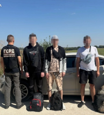 В Одессе женщина за $27 тысяч пыталась переправить двух военнообязанных в Молдову