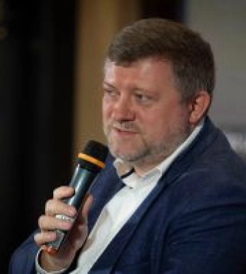 Перший віцеспікер Олександр Корнієнко: Україна враховує ризики російської пропаганди у дипломатичній діяльності та публічних комунікаціях