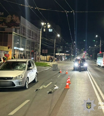 У Хмельницькому через наїзд автомобіля потрапив до лікарні 48-річний пішохід