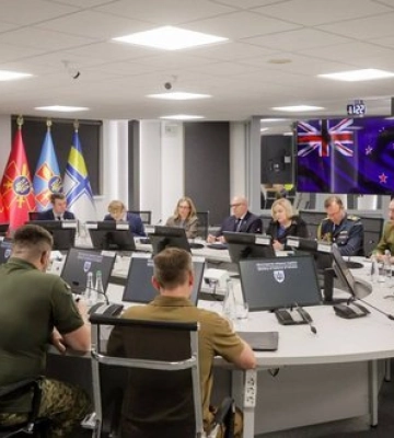 Шмигаль зустрівся із делегацією Нової Зеландії: Запропонував розглянути можливості співробітництва у виробництві морських дронів