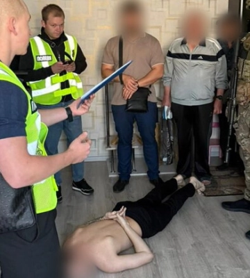 На Харьковщине разоблачили мошенников, которые воровали деньги с карточек через фейковые ссылки